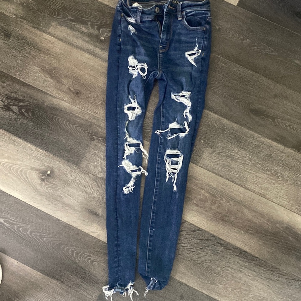 American eagle ripped jeans